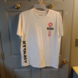 White short sleeve airwalk t-shirt